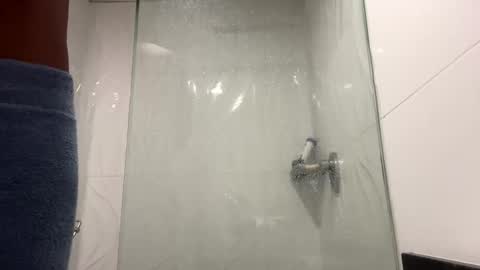 Snapshot of malkongarcia chatting on 01-19-25, 10:49 malkongarcia online show from 01-19-25, 10:49