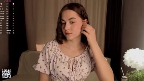 Snapshot of mallieangelini chatting on 07-03-26, 04:19 Mia online show from 07-03-26, 04:19