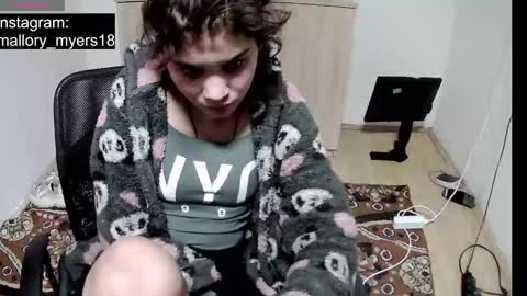 mallorymyers online show from 12-15-25, 09:08