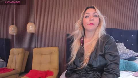 Snapshot of malorysweet chatting on 01-24-25, 03:34 MalorySweet online show from 01-24-25, 03:34