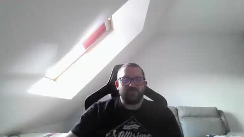 breton online show from 10-05-25, 04:16