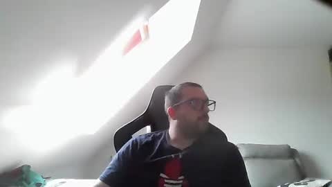 breton online show from 10-18-25, 11:33