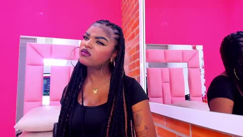 Melanie online show from 12-14-24, 07:25