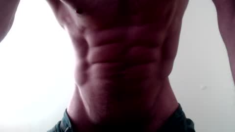 Snapshot of maluma4you chatting on 07-15-26, 02:00 maluma4you online show from 07-15-26, 02:00