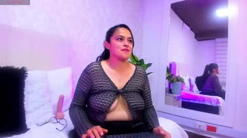 Milu online show from 04-10-26, 03:45