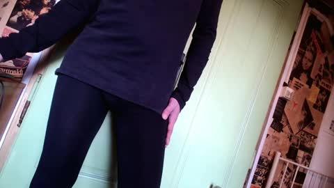 Anamalenka online show from 11-18-25, 08:52