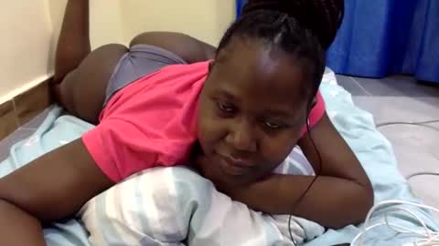 mamasita2023 online show from 12-16-25, 06:13