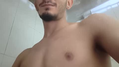 Snapshot of mamm7772024 chatting on 12-18-25, 08:26 Mickey online show from 12-18-25, 08:26