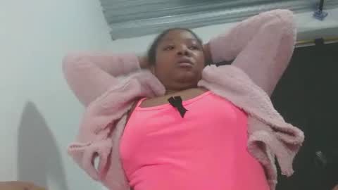 Snapshot of mamy02 chatting on 04-22-26, 09:11 cristal online show from 04-22-26, 09:11