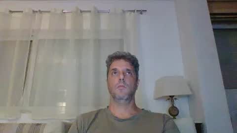 Snapshot of man211172 chatting on 11-04-25, 06:51 man211172 online show from 11-04-25, 06:51