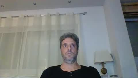 Snapshot of man211172 chatting on 11-28-25, 07:49 man211172 online show from 11-28-25, 07:49