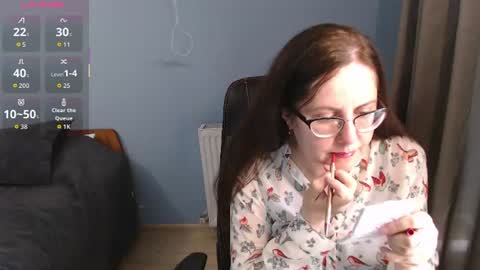 Snapshot of mandarinka28 chatting on 06-16-26, 07:55 mandarinka28 online show from 06-16-26, 07:55