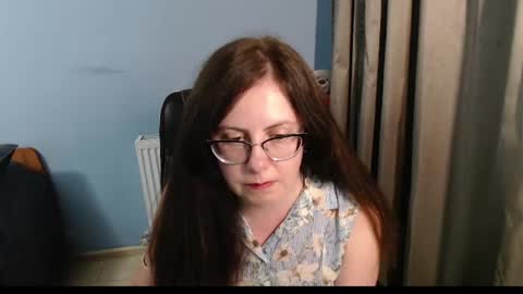 Snapshot of mandarinka28 chatting on 07-06-26, 05:59 mandarinka28 online show from 07-06-26, 05:59
