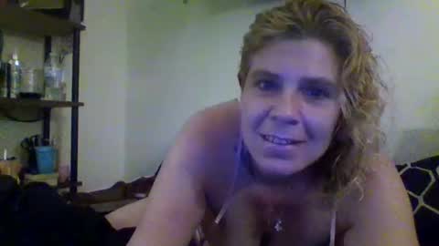 mindy22 online show from 04-28-26, 05:45