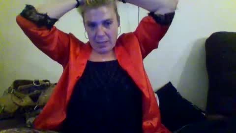 Snapshot of mandilube39 chatting on 04-30-26, 08:31 mindy22 online show from 04-30-26, 08:31