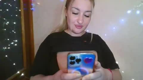 Mandy online show from 09-08-25, 02:49