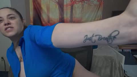 Snapshot of mandy_rose1 chatting on 11-28-25, 01:36 Mandy rose online show from 11-28-25, 01:36