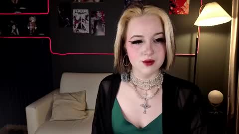 Luna online show from 04-11-26, 10:25