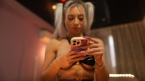 Snapshot of mandypeas chatting on 09-27-25, 05:56 Anto Lovense is Active My pleasure is in your hands Private is Open online show from 09-27-25, 05:56