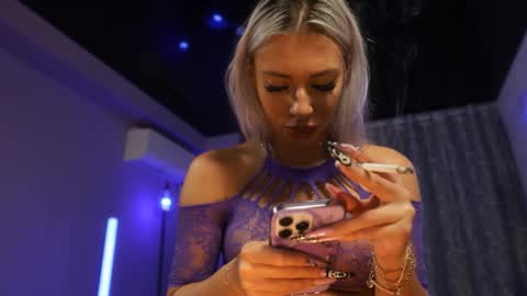 Snapshot of mandypeas chatting on 10-08-25, 06:55 Anto Lovense is Active My pleasure is in your hands Private is Open online show from 10-08-25, 06:55