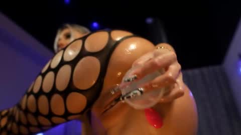 Snapshot of mandypeas chatting on 10-17-25, 06:27 Anto Lovense is Active My pleasure is in your hands Private is Open online show from 10-17-25, 06:27