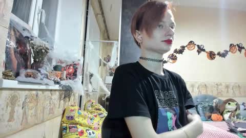 Mandy online show from 10-19-25, 03:45