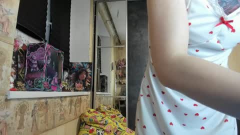 Mandy online show from 05-15-26, 05:42