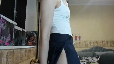 Snapshot of mandyshine chatting on 06-17-26, 05:36 Mandy online show from 06-17-26, 05:36