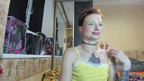 Snapshot of mandyshine chatting on 06-28-26, 06:25 Mandy online show from 06-28-26, 06:25