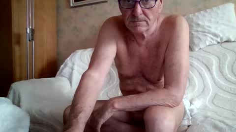 manes5858 online show from 04-18-26, 01:59