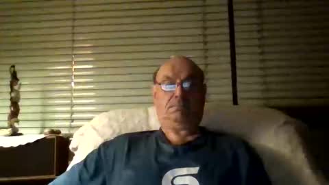 Snapshot of manes5858 chatting on 05-18-26, 08:03 manes5858 online show from 05-18-26, 08:03