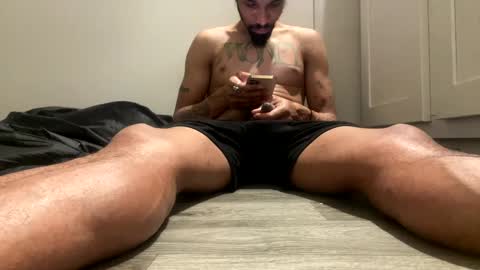 Snapshot of mani4sexy chatting on 12-16-24, 07:48 Mani4sexy online show from 12-16-24, 07:48