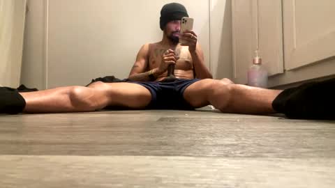 Snapshot of mani4sexy chatting on 12-22-24, 12:50 Mani4sexy online show from 12-22-24, 12:50