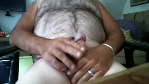 manleg439 online show from 09-30-25, 04:23