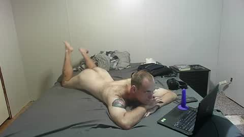 Snapshot of manlyman94 chatting on 08-09-26, 01:07 manlyman94 online show from 08-09-26, 01:07