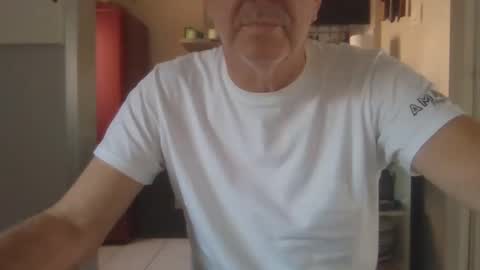 manngrossbite online show from 02-06-25, 10:15