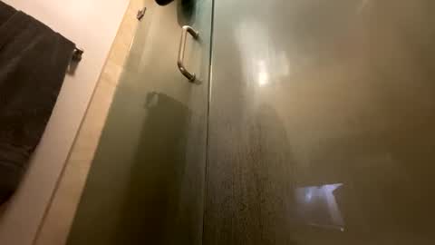 manny764065 online show from 09-17-25, 12:56