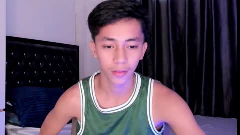 Snapshot of manofyour_lustxx chatting on 12-05-25, 02:42 MR. JAY online show from 12-05-25, 02:42