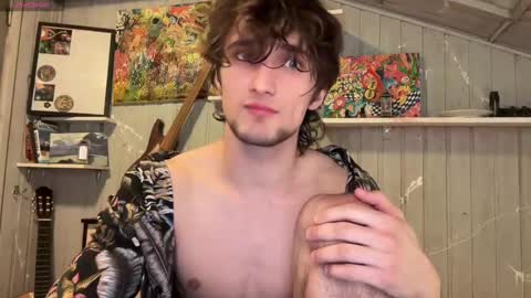 Snapshot of manolein chatting on 01-20-25, 09:11 manolein online show from 01-20-25, 09:11