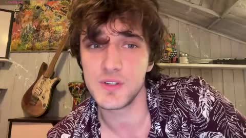 Snapshot of manolein chatting on 03-03-25, 12:37 manolein online show from 03-03-25, 12:37