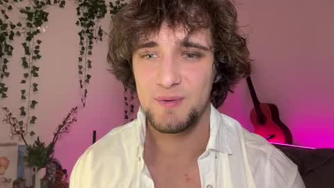 Snapshot of manolein chatting on 10-14-25, 12:00 manolein online show from 10-14-25, 12:00