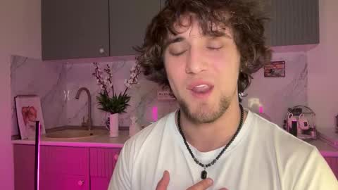 Snapshot of manolein chatting on 11-04-25, 06:40 manolein online show from 11-04-25, 06:40