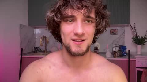 Snapshot of manolein chatting on 11-21-25, 09:24 manolein online show from 11-21-25, 09:24