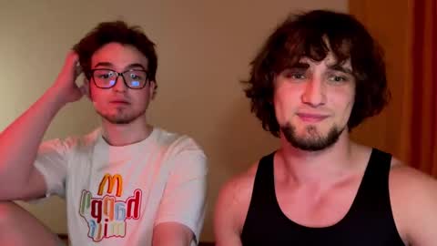 Snapshot of manolein chatting on 11-25-25, 10:43 manolein online show from 11-25-25, 10:43