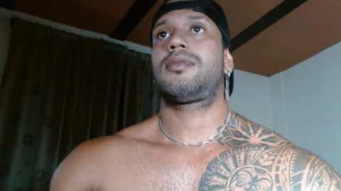 Snapshot of manolofitt chatting on 04-30-26, 08:48 Manolo online show from 04-30-26, 08:48