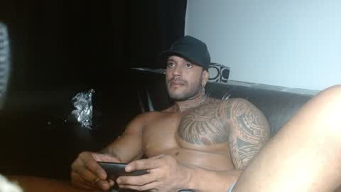 Snapshot of manolofitt chatting on 05-31-26, 01:14 Manolo online show from 05-31-26, 01:14