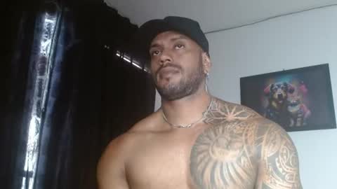 Snapshot of manolofitt chatting on 06-07-26, 03:05 Manolo online show from 06-07-26, 03:05