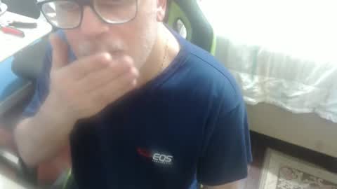 manotcheblu online show from 10-31-25, 12:55