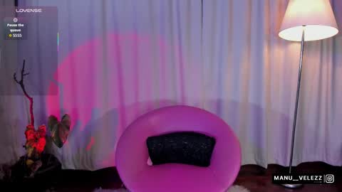 manu  velezz   Help me to get to 100 thumbs ups Tip 25tks  Rate me  online show from 02-17-26, 05:37