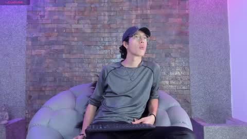 Snapshot of manu_vera8 chatting on 01-04-25, 07:44 Manuel online show from 01-04-25, 07:44